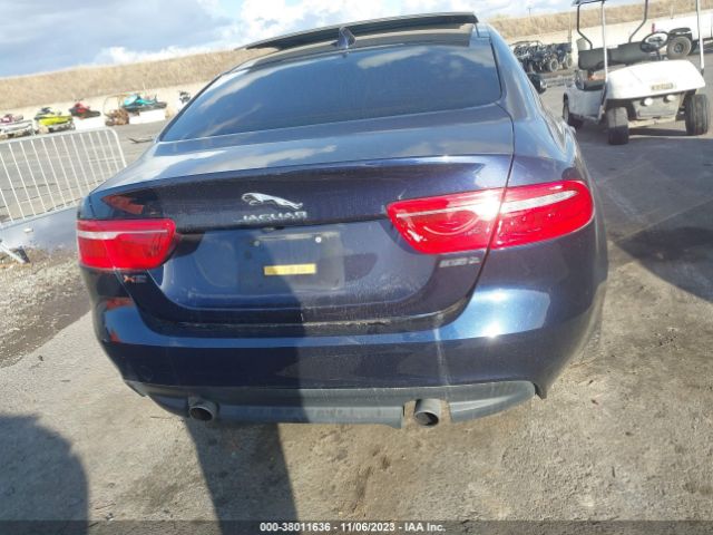 SAJAD4BV9HA975824 Jaguar Xe 35t Premium