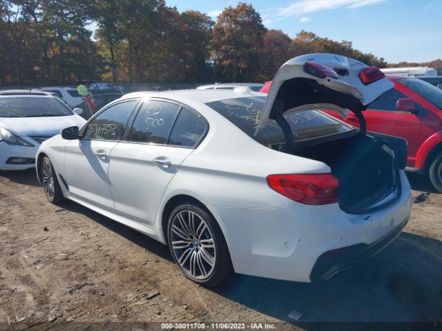 2018 BMW 530I WBAJA7C58JG907988 Photo 2