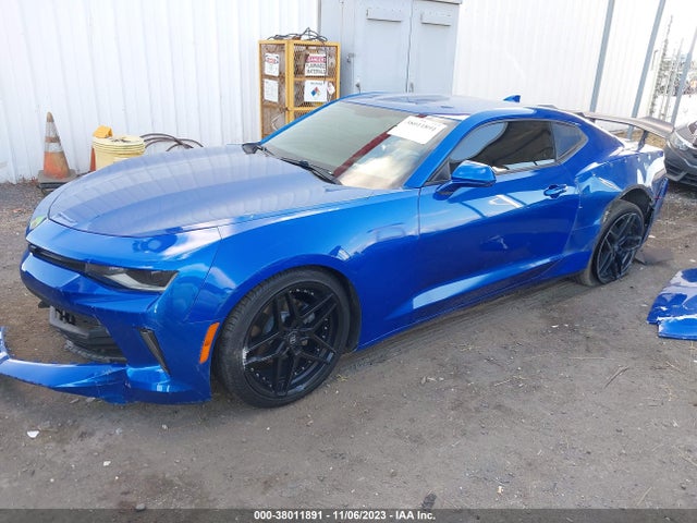 Chevrolet Camaro 2lt 2017 1G1FD1RS6H0201575 Image 2