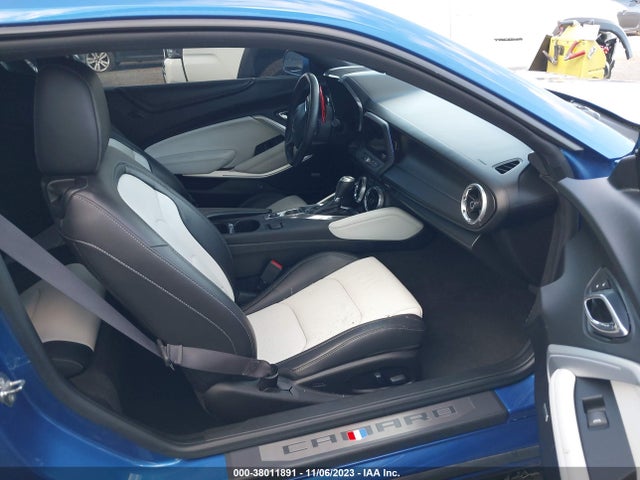 Chevrolet Camaro 2lt 2017 1G1FD1RS6H0201575 Image 5