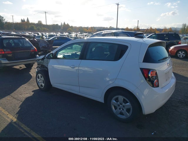 Chevrolet Sonic Ls Manual 2016 1G1JB6SG7G4157578 Image 3