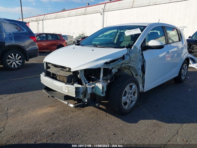 Chevrolet Sonic Ls Manual 2016 1G1JB6SG7G4157578 Image 6