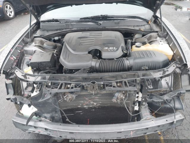 2C3CDXHG4FH879541 Dodge Charger Sxt