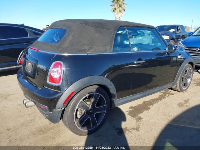 2011 MINI COOPER S WMWZP3C55BT296076 Photo 3