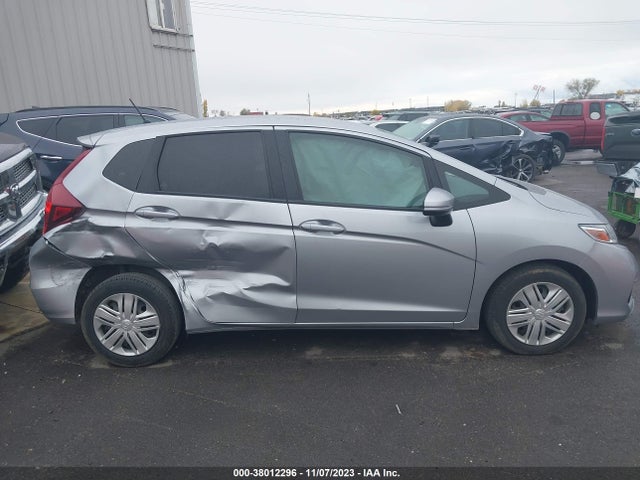 2018 HONDA FIT LX VIN: 3HGGK5G40JM702222