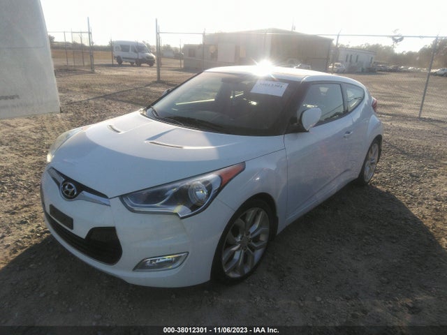 2012 HYUNDAI VELOSTER BASE W/RED/BLACK VIN: KMHTC6AD7CU028167