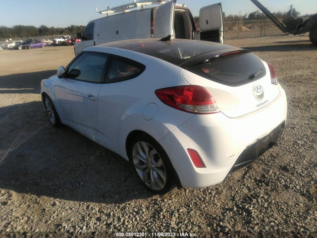 2012 HYUNDAI VELOSTER BASE W/RED/BLACK VIN: KMHTC6AD7CU028167