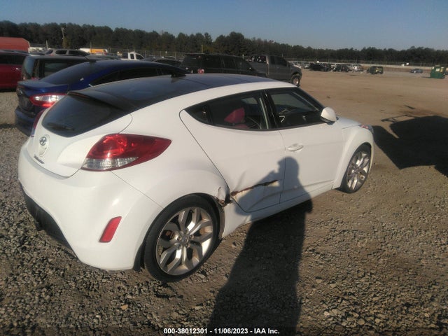 2012 HYUNDAI VELOSTER BASE W/RED/BLACK VIN: KMHTC6AD7CU028167