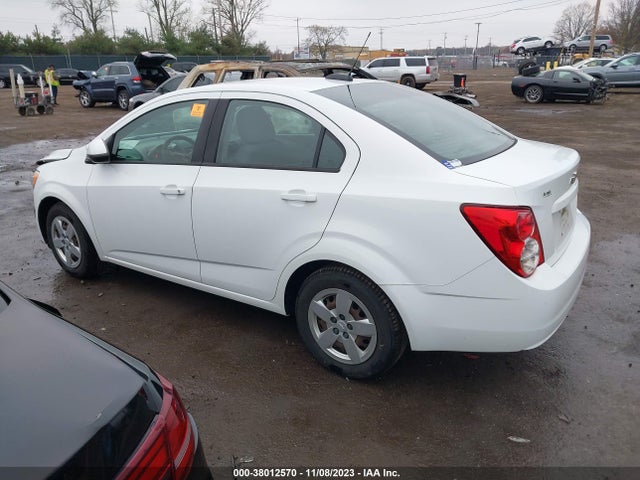 Chevrolet Sonic Ls Auto 2015 1G1JA5SH7F4150487 Image 14