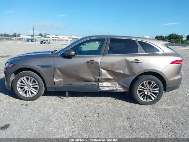 2017 JAGUAR F-PACE SADCK2BV2HA060206 Photo 5