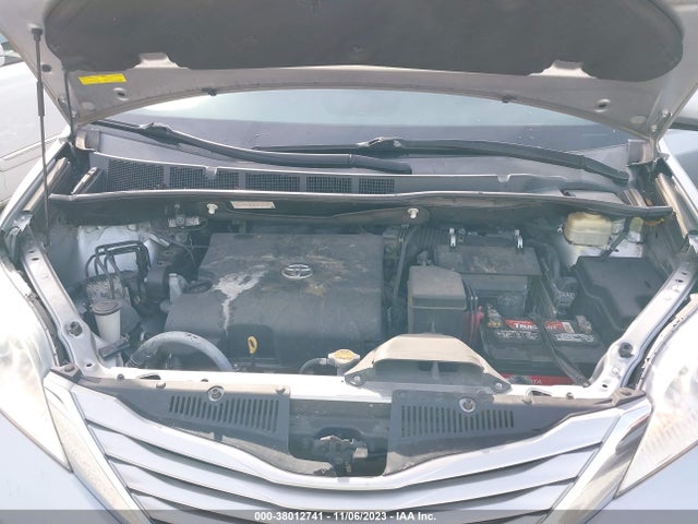 Toyota Sienna Le 8 Passenger 2016 5TDKK3DC3GS746197 Image 10