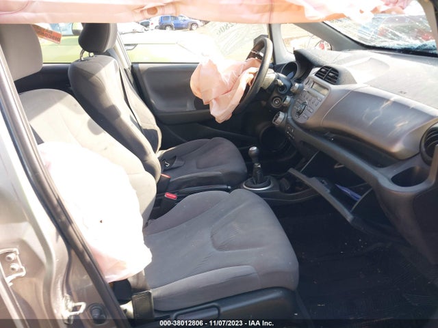 2010 HONDA FIT VIN: JHMGE8G22AC012669