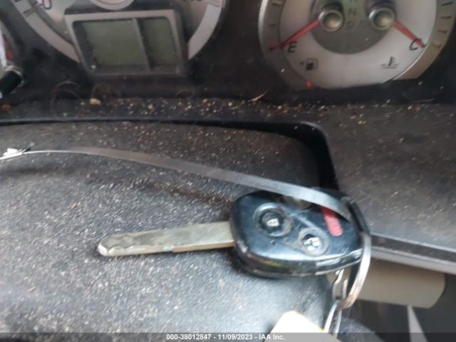 5FNYF4H29FB021941 Honda PILOT LX