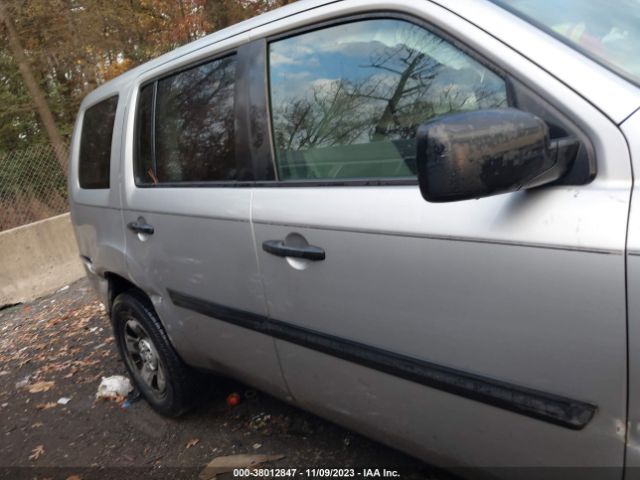 5FNYF4H29FB021941 Honda PILOT LX