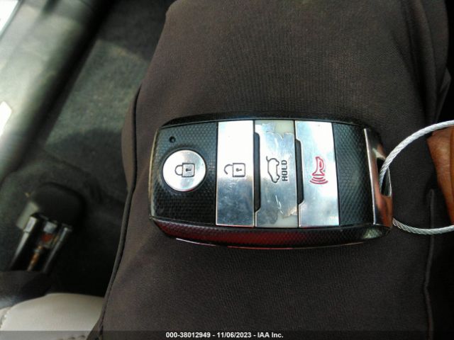 5XYKWDA73FG602310 KIA Sorento Sx Limited