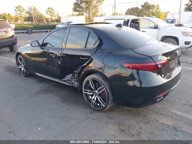 ZARFANANXK7621213 Alfa Romeo Giulia Sport Awd