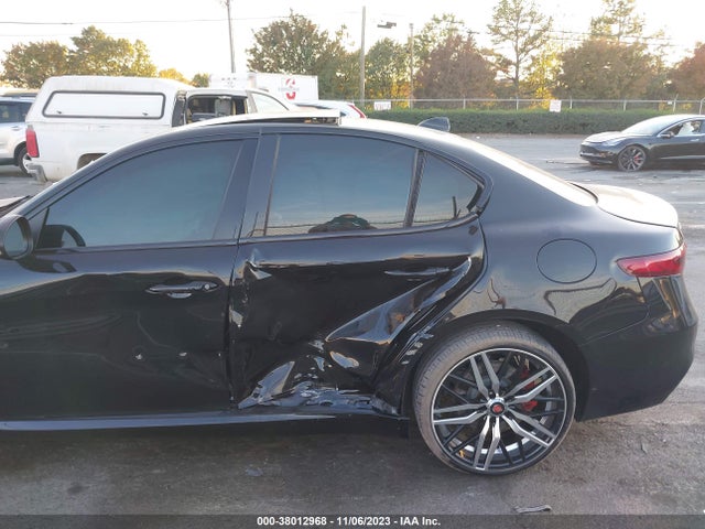 ZARFANANXK7621213 Alfa Romeo Giulia Sport Awd