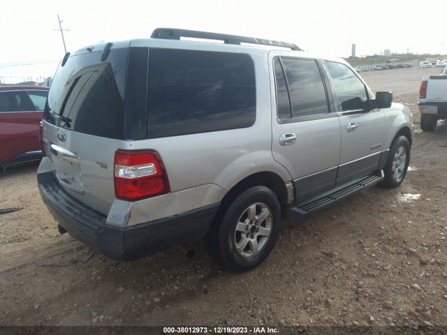 2007 FORD EXPEDITION XLT VIN: 1FMFU15537LA10941