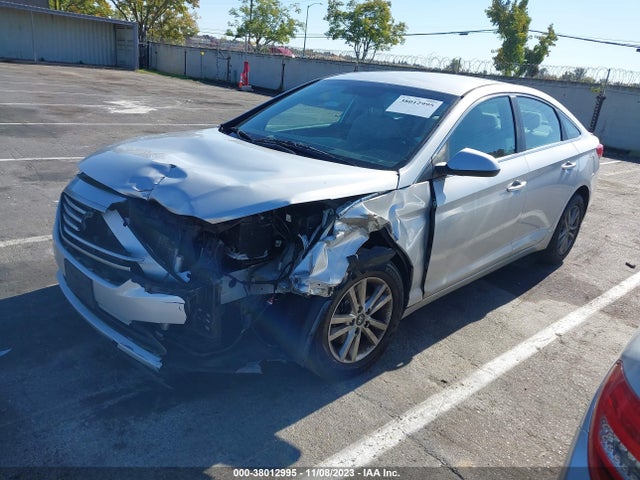 2015 HYUNDAI SONATA SE VIN: 5NPE24AFXFH194705