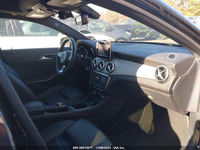 Mercedes-Benz GLA 250 2017 WDCTG4EB3HJ346537 Image 5
