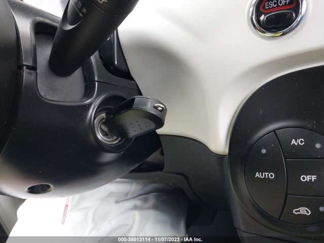 2015 FIAT 500E 3C3CFFGE3FT732610 Photo 10