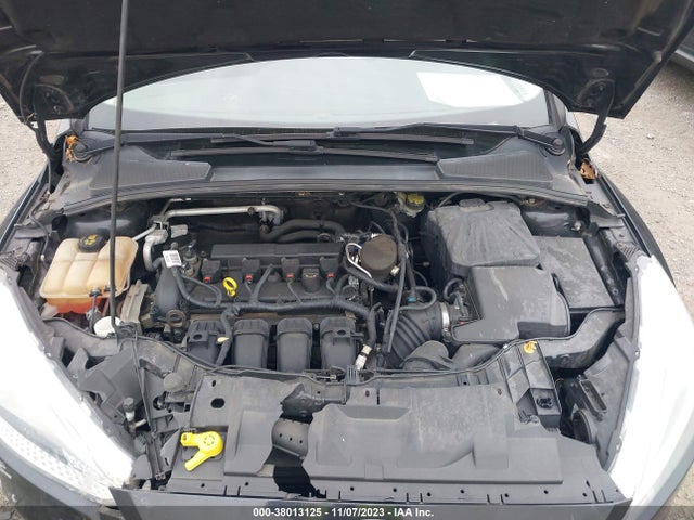 2015 FORD FOCUS SE VIN: 1FADP3F28FL201455