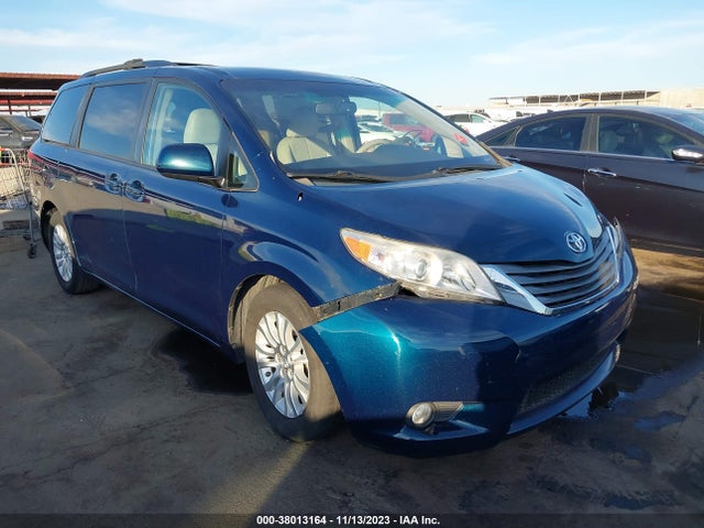 2011 TOYOTA SIENNA XLE V6 VIN: 5TDYK3DC1BS027145