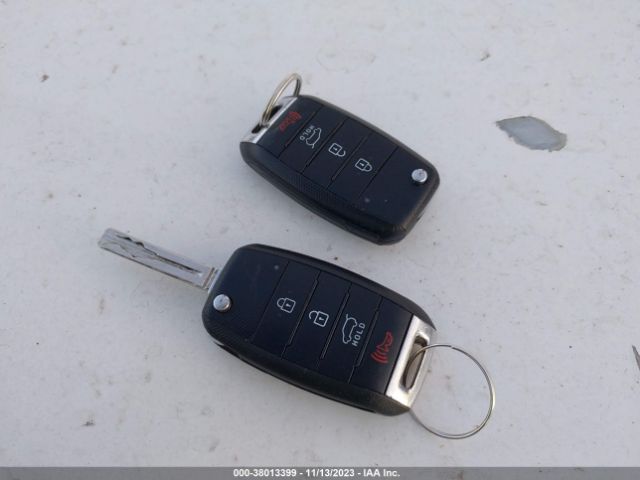 KNDJP3A51F7125343 KIA SOUL +