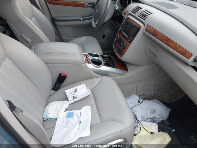 2008 MERCEDES-BENZ R 350 VIN: 4JGCB65E98A081290