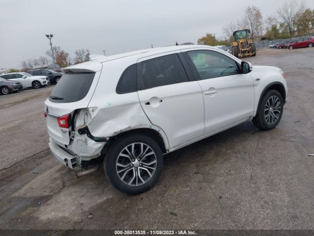 2018 MITSUBISHI OUTLANDER SPORT JA4AP3AU2JZ004299 Photo 3