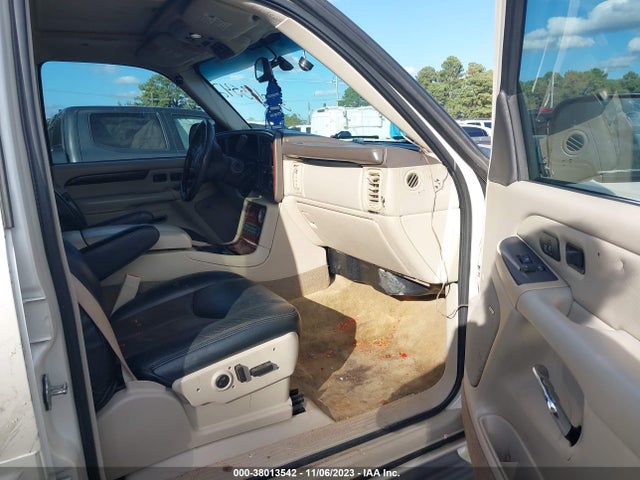 2006 CADILLAC ESCALADE STANDARD VIN: 1GYEC63N16R132108
