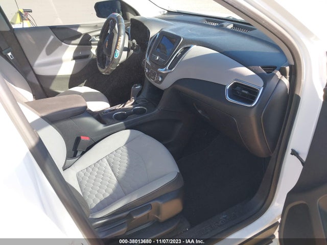 Chevrolet EQUINOX LT 2019 2GNAXUEV0K6167066 Image 5