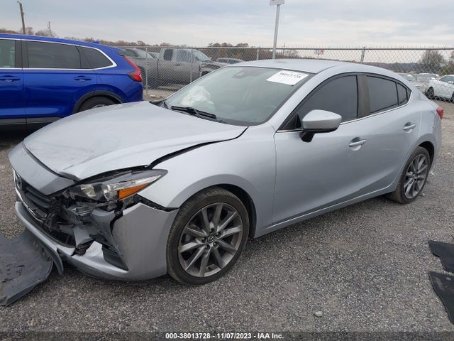 3MZBN1V39JM255163 Mazda Mazda3 Touring