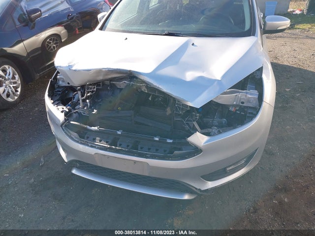 2016 FORD FOCUS SE VIN: 1FADP3F28GL374586