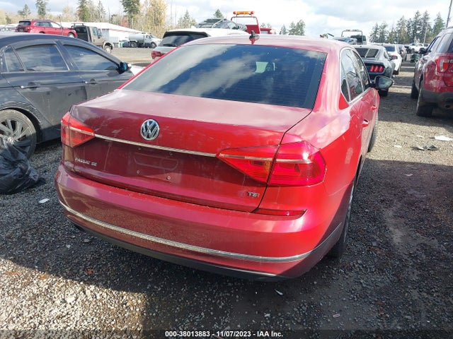 1VWBT7A30GC032907 Volkswagen Passat 1.8t Se