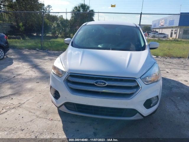 1FMCU0GD7HUB03569 Ford ESCAPE SE