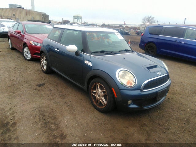 2009 MINI COOPER S WMWMF735X9TW86217 Photo 0