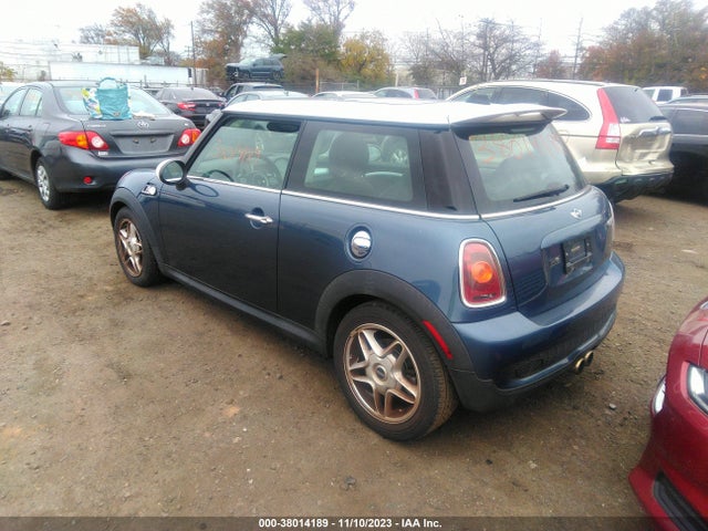 2009 MINI COOPER S WMWMF735X9TW86217 Photo 2
