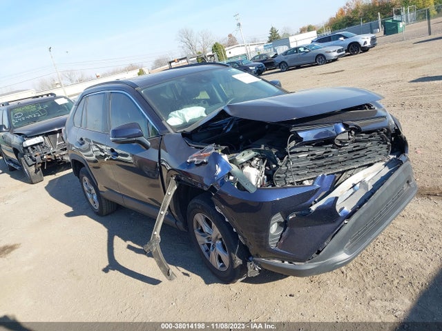 2020 TOYOTA RAV4 XLE VIN: 2T3W1RFVXLW075724