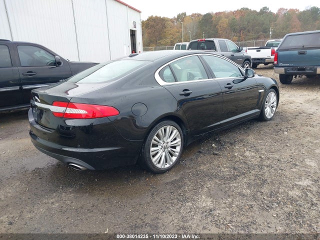 2012 JAGUAR XF SAJWA0HB2CLS21584 Photo 3