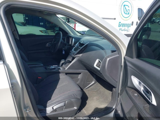 Продажа на аукционе авто 2015 Chevrolet Equinox Ls, vin: 2GNALAEK1F6193536, номер лота: 38014243
