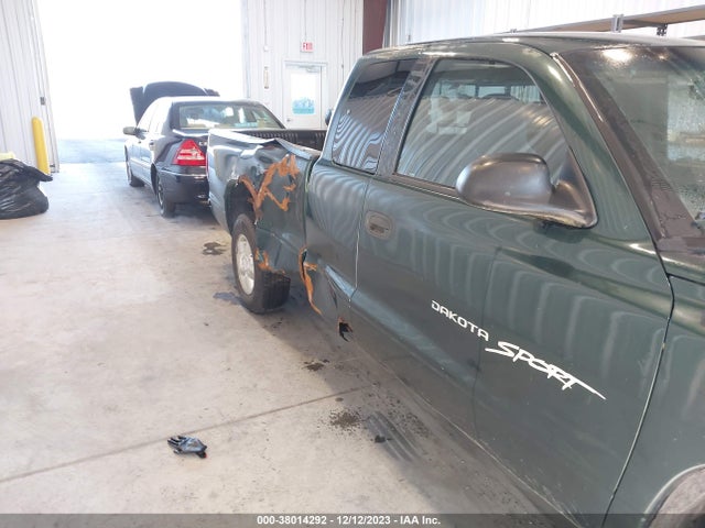 2000 DODGE DAKOTA SLT/SPORT VIN: 1B7GL22N5YS515506