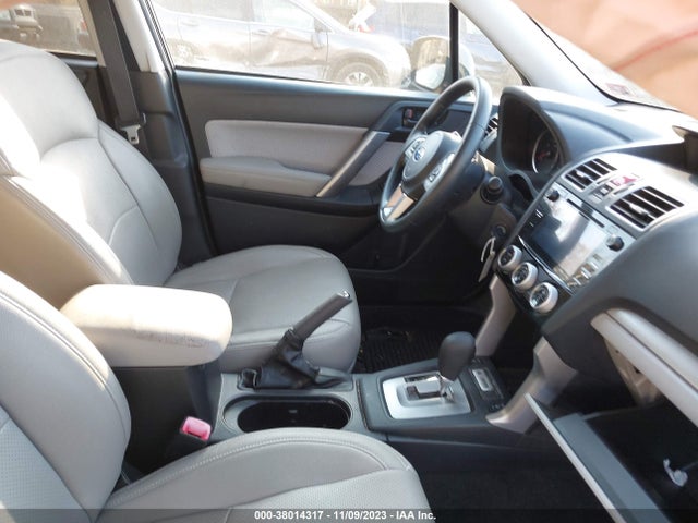 Subaru Forester 2.5i Premium 2017 JF2SJAEC7HH454162 Image 4