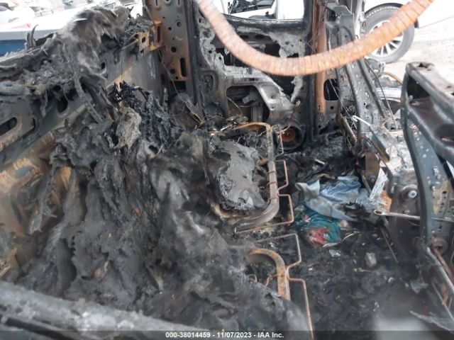 1GTV9BED6KZ360083 GMC Sierra 1500 Sle