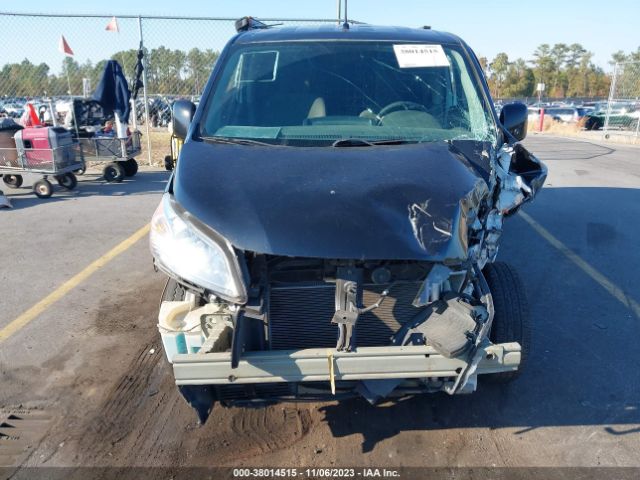 3N6CM0KN4FK728011 Nissan Nv200 S
