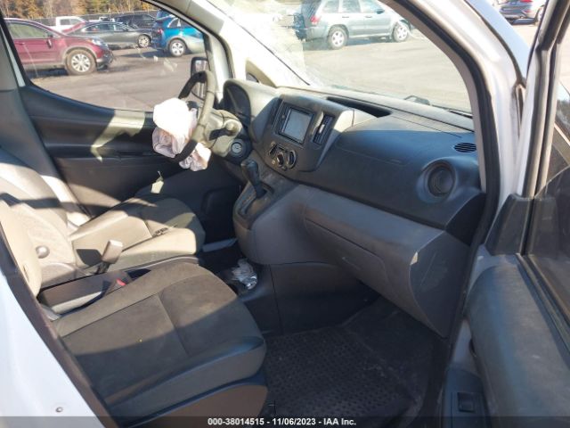3N6CM0KN4FK728011 Nissan Nv200 S