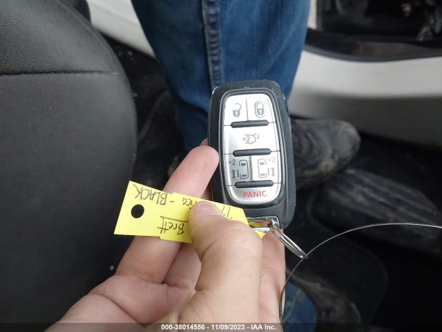 2C4RC1DGXHR832510 Chrysler Pacifica Touring