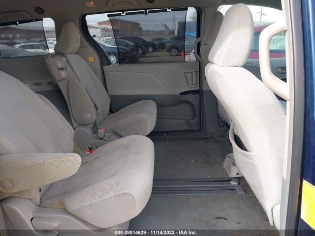 2012 TOYOTA SIENNA LE V6 8 PASSENGER VIN: 5TDKK3DC1CS239311