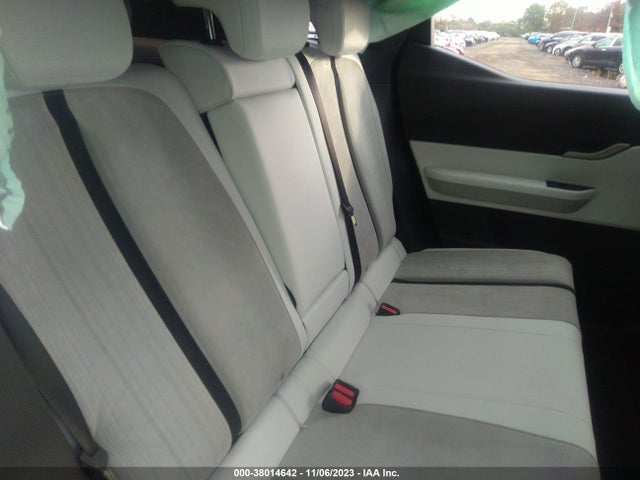 Fisker Ocean One 2023 VCF1ZBU2XPG004804 Image 8
