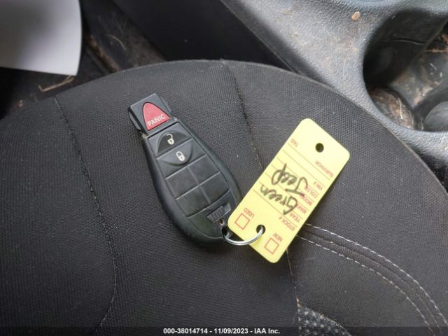 2019 JEEP CHEROKEE 1C4PJLCB7KD266007 Photo 10